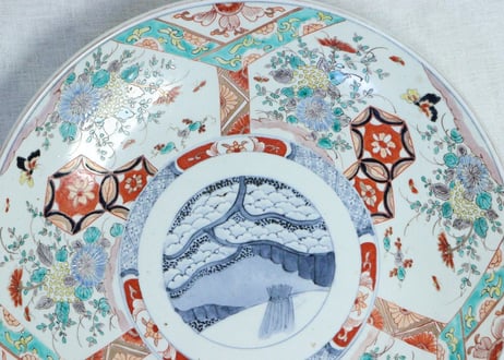 明治前期色絵菊と蝶図尺３寸皿