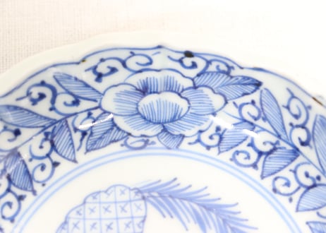 江戸幕末線描き牡丹唐草図小なます皿　ノミホツ