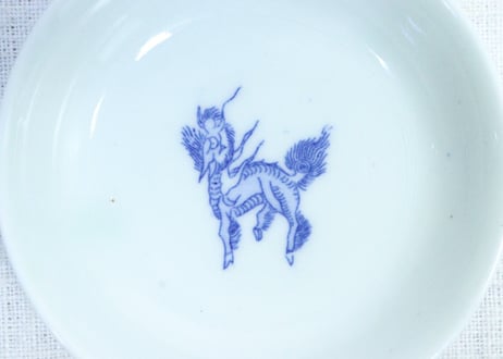 明治後期～大正銅判麒麟と獅子牡丹図蓋茶碗