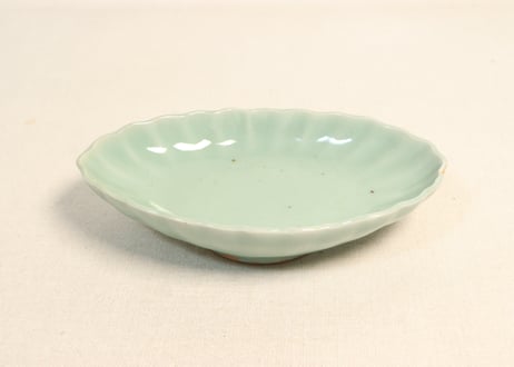 江戸中期青磁舟型皿②フリモノ,少甘手,かたつき