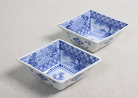 明治後期~大正染付牡丹と山水図菱形小鉢①