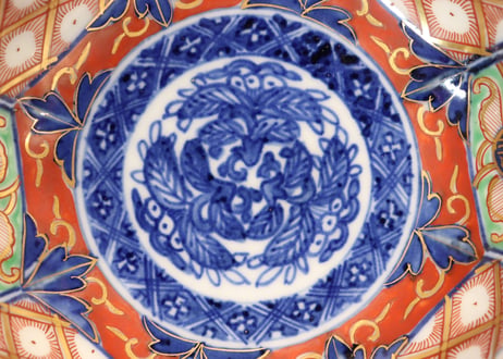 明治前期大聖寺焼色絵花と福文字図八弁小皿②少甘手