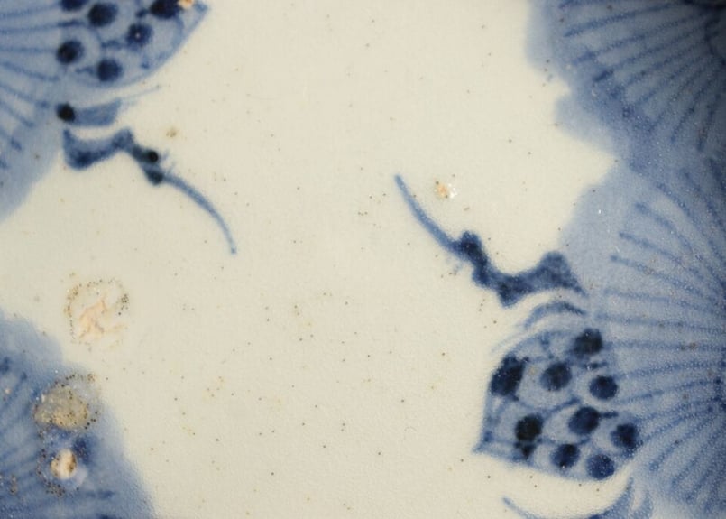 江戸中期青磁染付松と松ぼっくり図春寒鉢 フリモノ | 吉祥寺PukuPuku