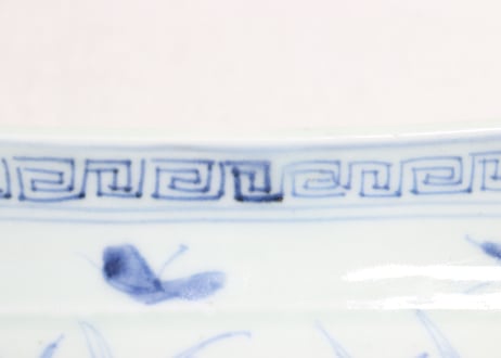 江戸幕末染付菖蒲図長皿　かたつき