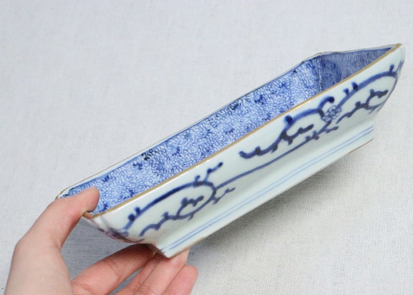 江戸後期染付総微塵唐草図長皿 少かたつき | 吉祥寺PukuPuku