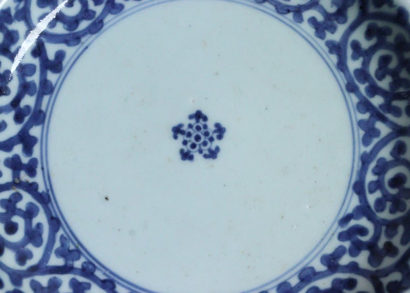 明治から昭和　近代作品　染付　蛸唐草文様　小皿　五客 明治から昭和 近代作品 染付 蛸唐草文様 小皿 五客 明治から昭和