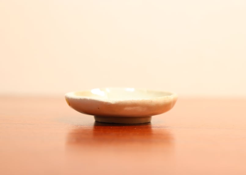 江戸中期コンニャク印判菊水図桃型豆皿② 甘手,小ホツ | 吉祥寺PukuPuku