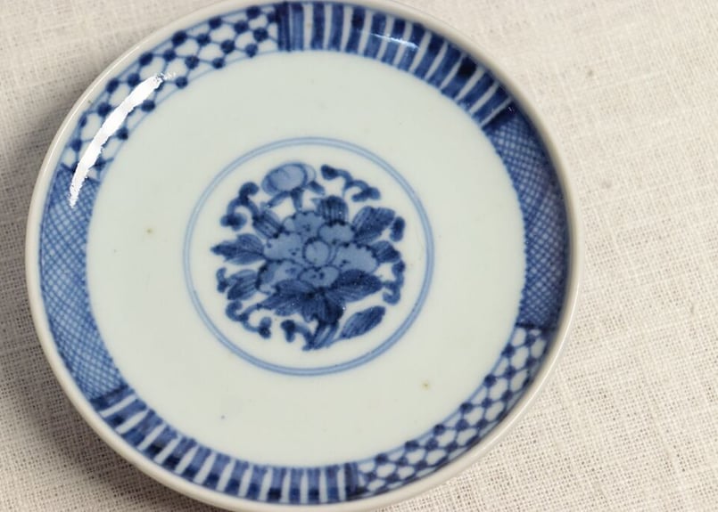 斑桃色地見込みに染付獅子図蓋茶碗９客（裏印「清鳳」） 抹茶碗 仁清写 紅白梅にうぐいす 気品ある老成の美 紅白梅の茶碗