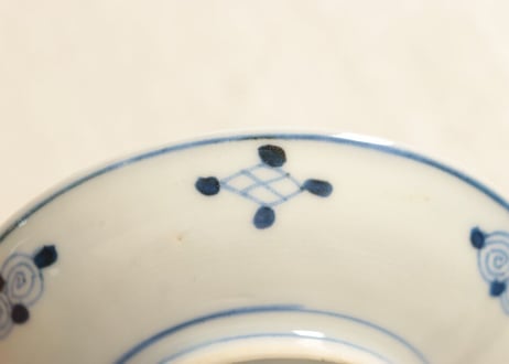 明治前期染付少年と蝙蝠図小皿①個体差多め