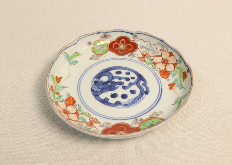 明治～大正時代　蔵春亭久富製磁所　色絵花鳥文貝合皿　5枚　古器を楽しむ 明治～大正時代蔵春亭久富製磁所色絵花鳥文貝合皿5枚古器を楽しむ