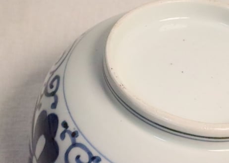 江戸幕末染付菱花と唐草図食籠 蓋ホツ,身あたり傷