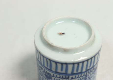 江戸幕末染付微塵唐草図のぞき