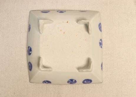 明治前期色絵扇面に桐図四足角皿5客組　1客部分甘手、2客フリモノあり