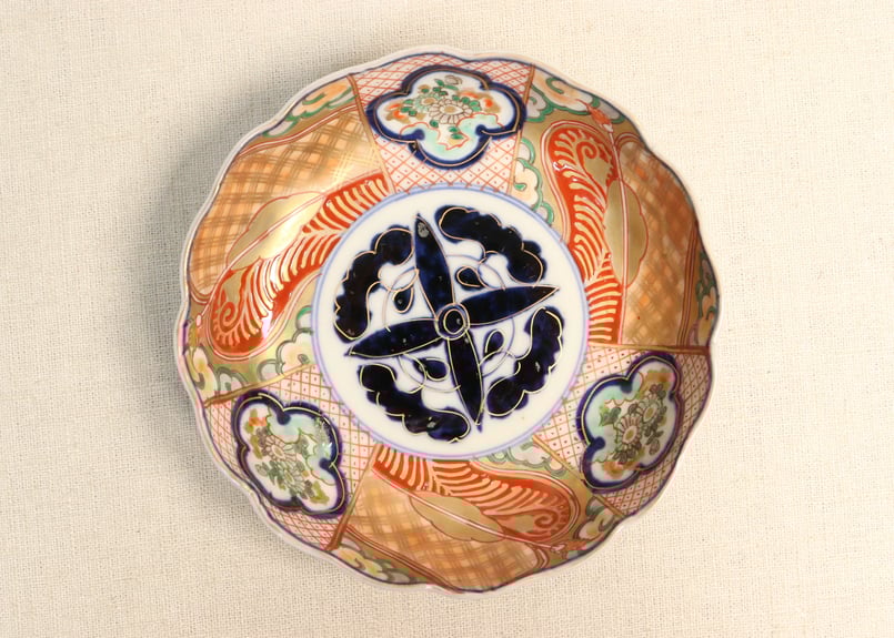 明治前期色絵三方に菊図窓絵なます皿 | 吉祥寺PukuPuku