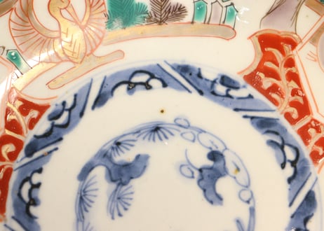明治前期色絵鶉と鶴丸図大なます皿①　見込み濃いめ