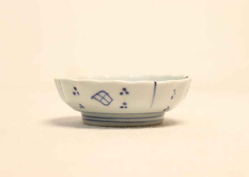 江戸幕末染付山水窓絵散らし図豆皿① | 吉祥寺PukuPuku