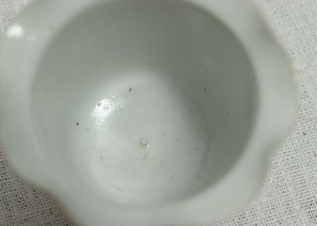 江戸中期色絵山水図輪花縁向付