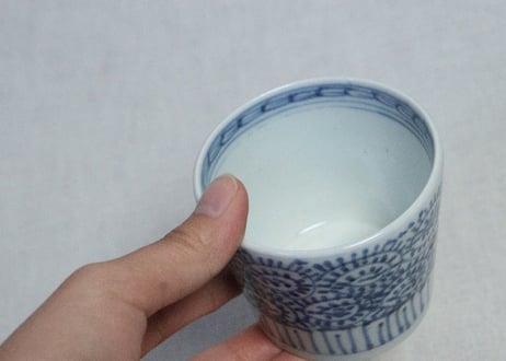 江戸幕末染付蛸唐草文図猪口①