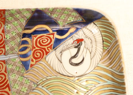 明治前期色絵鶴丸と幾何学文縁立ち長角皿