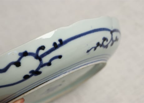 江戸中期染付流水に牡丹と障子図6.5寸皿 がたつき