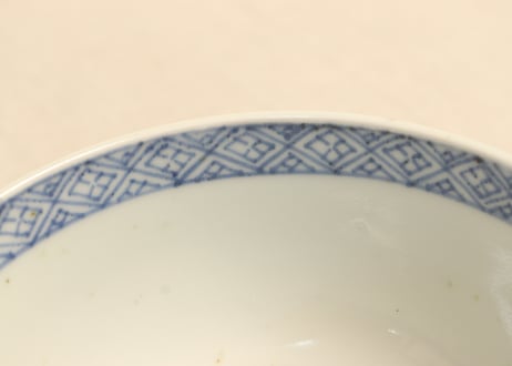 江戸後期染付菊と蝙蝠図飯茶碗