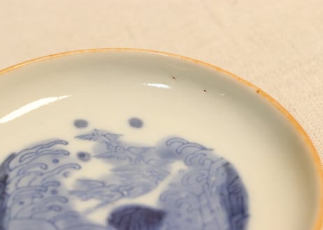 明治前期陰刻染付波千鳥図小皿