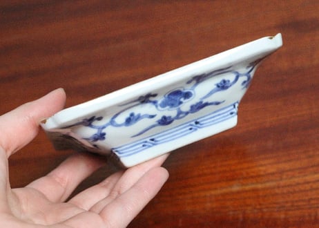 江戸中期色絵総柄牡丹図長皿③　あたり傷