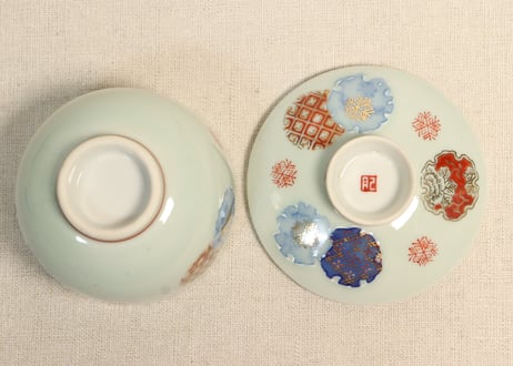 大正～昭和戦前色絵雪輪図つぼ碗 黒点