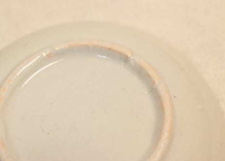 明治後期～大正銅判三方牡丹図小皿