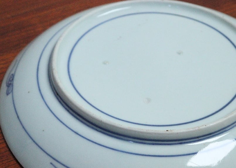 お値下げ中　　江戸中期　輪花線描　唐草牡丹図　染付青磁　完品皿 お値下げ中 江戸中期 輪花線描 唐草牡丹図 染付青磁 完品皿の通販はau