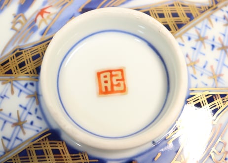 明治前期金彩山水と幾何学文図通り物蒸茶碗