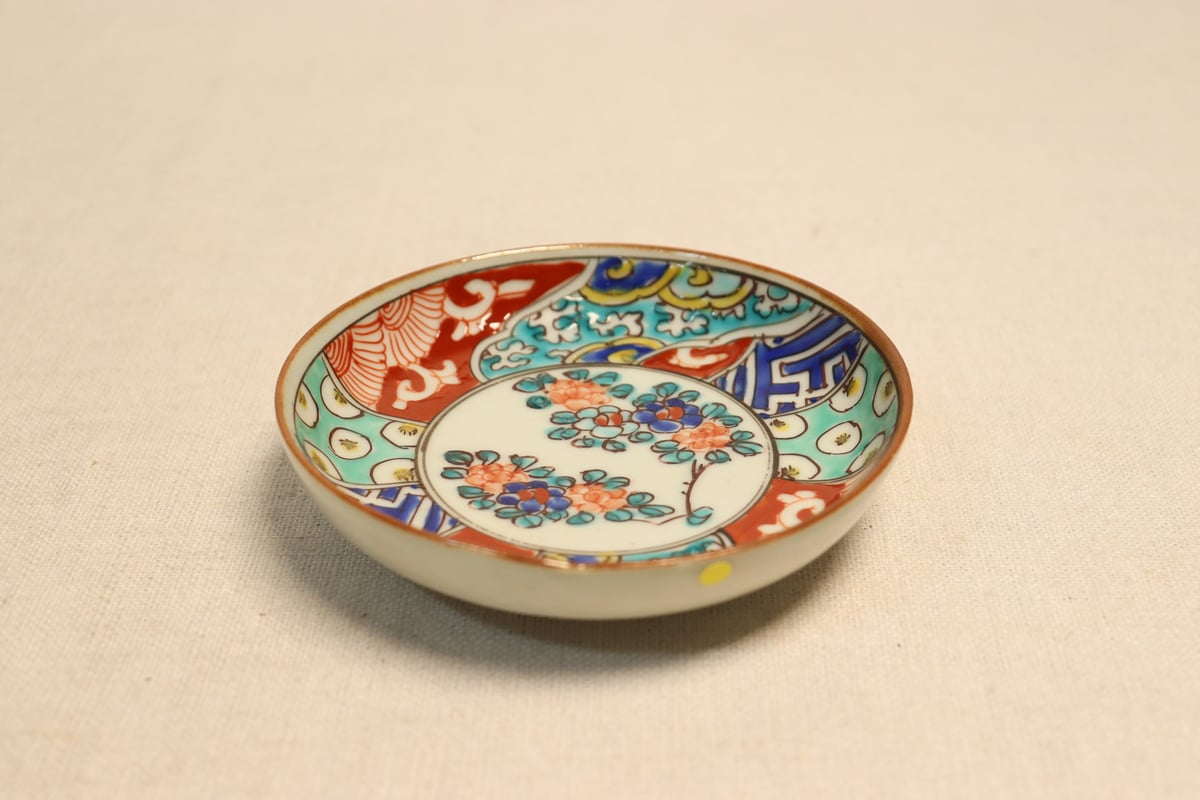明治前期色絵花と幾何学文小皿②ノミホツ | 吉祥寺PukuPuku
