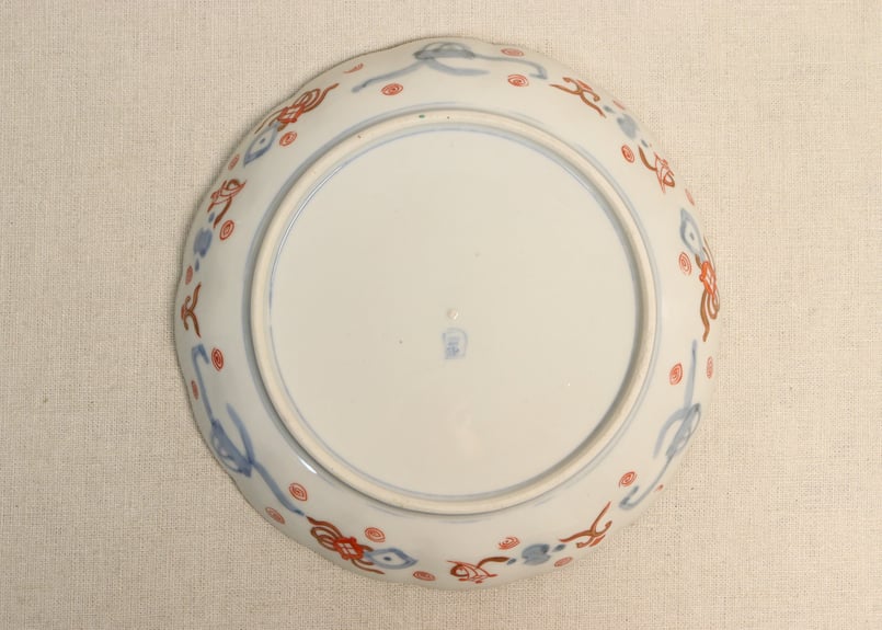 明治前期色絵桃と山水と菊図通り物7寸皿① | 吉祥寺PukuPuku