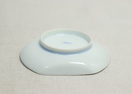 大正～昭和戦前深川製赤絵金彩南天図半月型小皿①