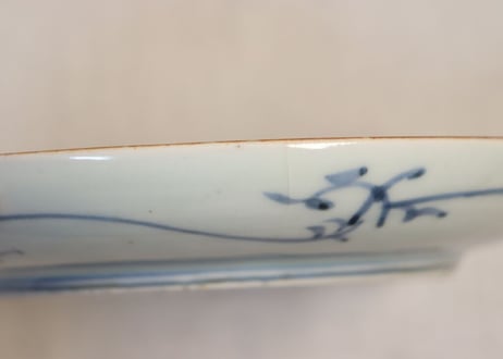 江戸中期染付流水に桜図6寸皿 ホツニュウ