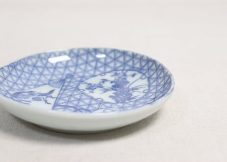 明治後期～大正銅判馬に瓢箪と草花図小皿②かたつき