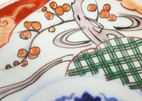 明治前期色絵牡丹と梅図6寸皿①少かたつき