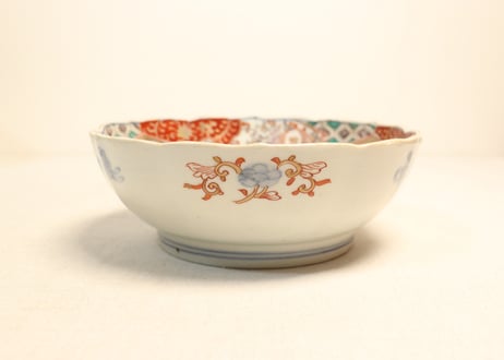 明治前期色絵鶉と鶴丸図大なます皿②　見込み薄め