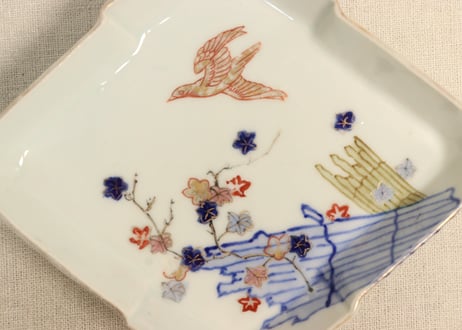 明治後期～大正色絵紅葉と鳥図縁立菱形皿①鳥に金彩あり,釉剥げ