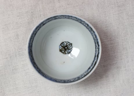 江戸後期染付幾何学文向付　ノミホツ,高台ホツ