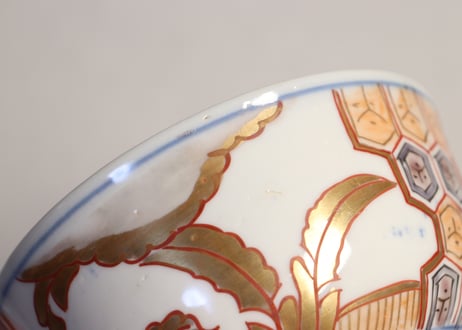 明治前期色絵芭蕉と亀甲図飯茶碗 釉剥げ