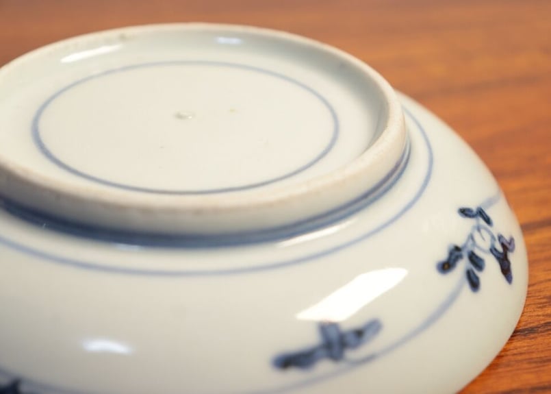 整理NO.55　鍋島染付鶏図（ニ羽）江戸中期 整理NO.55 鍋島染付鶏図（ニ羽）江戸中期 - メルカリ