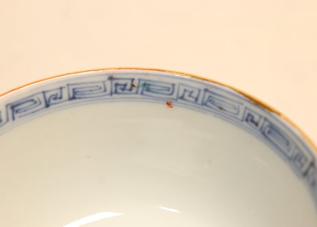 明治後期～大正色絵鶴丸と牡丹図飯茶碗
