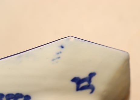 明治前期紙刷牡丹と梅に鶯図角皿
