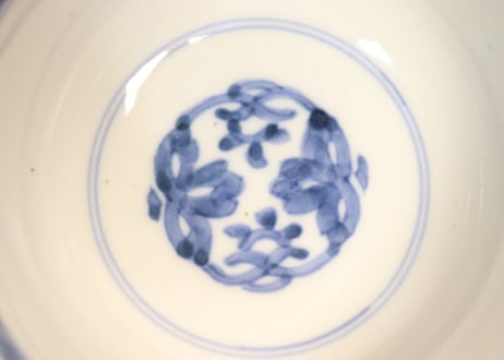 明治前期色絵梅と鶯に鳥籠図通り物飯茶碗