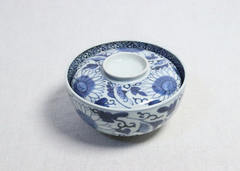 江戸中期染付三方に牡丹図大蓋茶碗 | 吉祥寺PukuPuku 江戸中期染付三方に牡丹図大蓋茶碗 | 吉祥寺PukuPuku