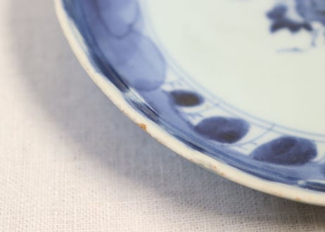 江戸中期染付牡丹と椿図6寸皿 がたつき,ノミホツ直し