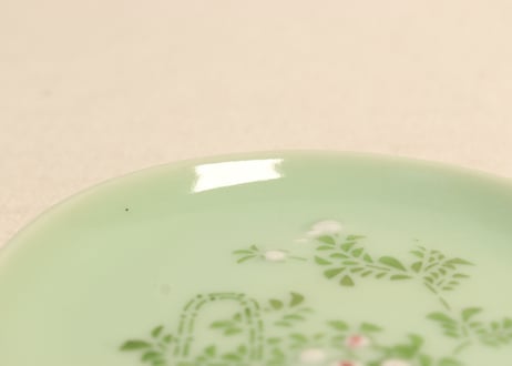 明治前期青磁紙刷花籠図小皿