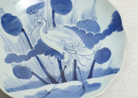 江戸幕末染付芦と白鷺図輪花尺皿