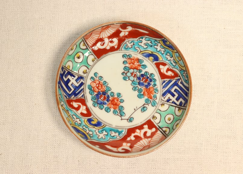 明治前期色絵花と幾何学文小皿① | 吉祥寺PukuPuku